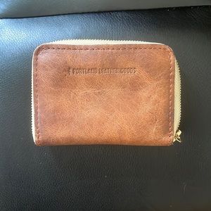 Portland Leather Goods Small Zip Wallet